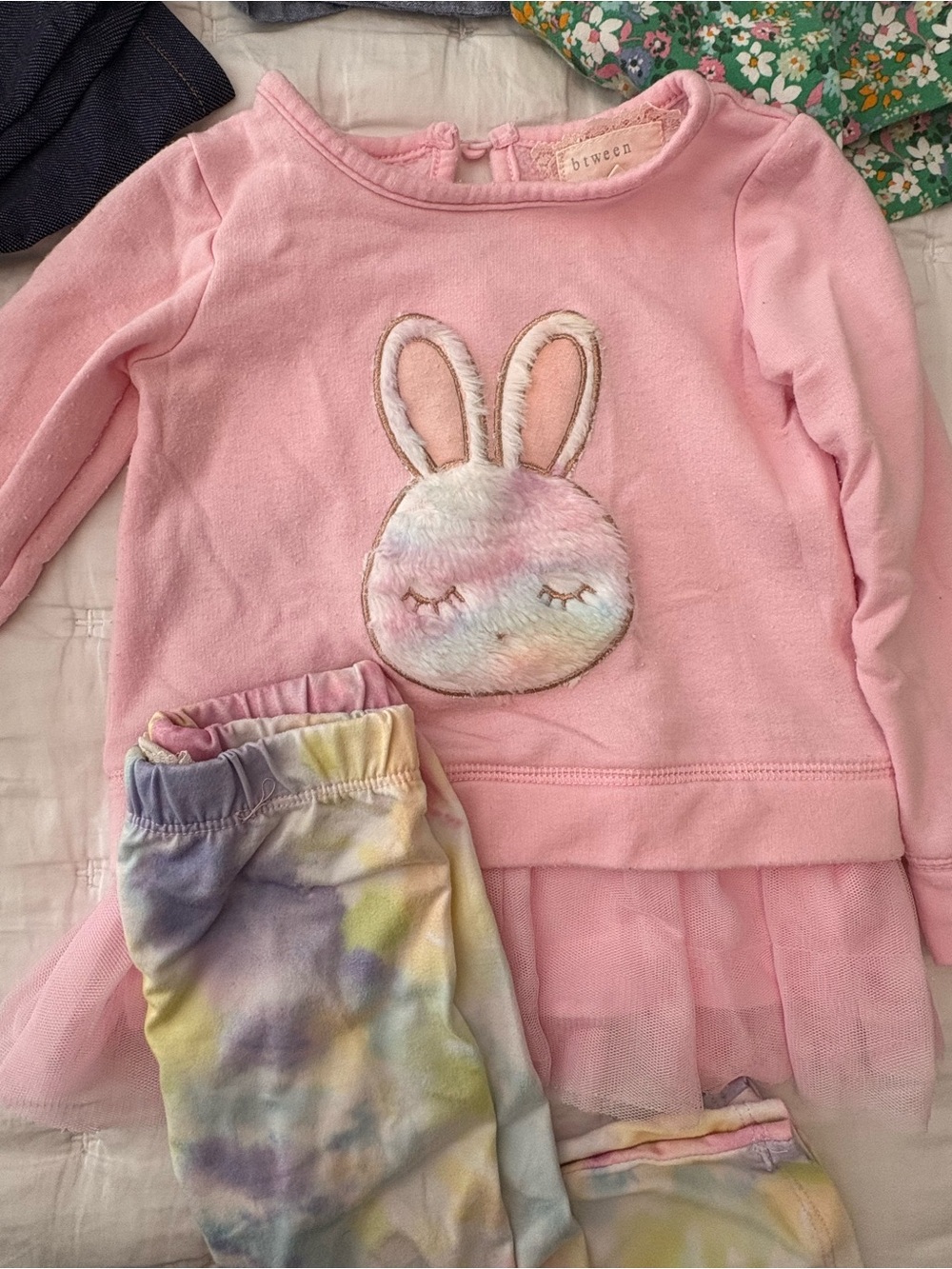 18-month girl's bundle - Picture 6 of 9
